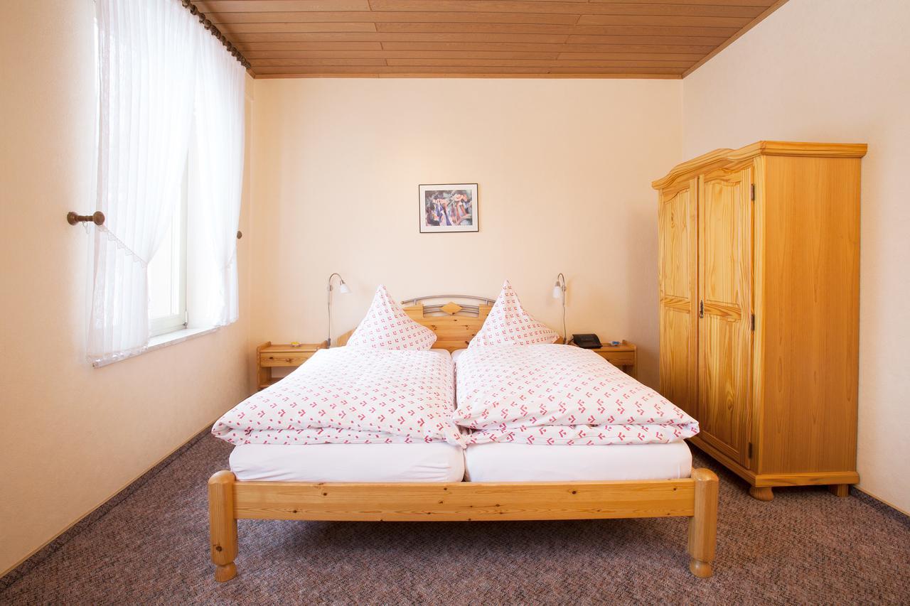Braunweiler Gasthaus Zur Linde מראה חיצוני תמונה